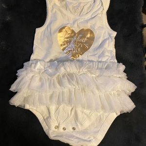 The children’s place 18-24 month onesie